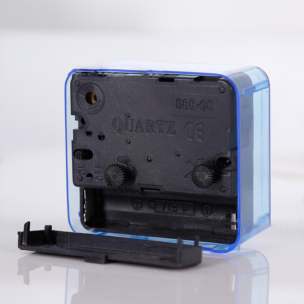 Réveil plastique mécanique carré