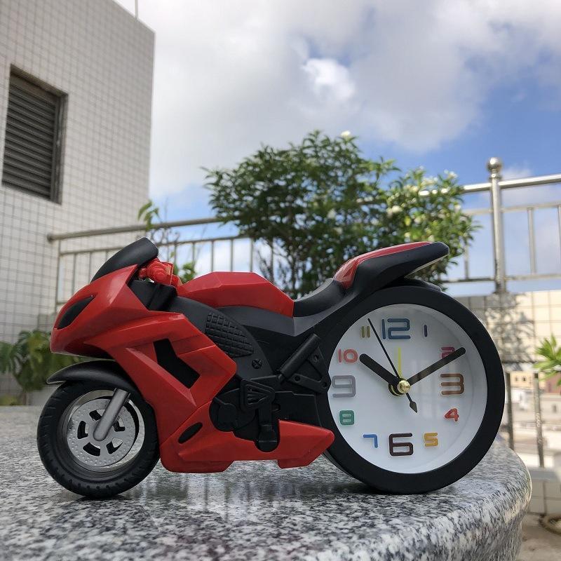 Réveil ado moto